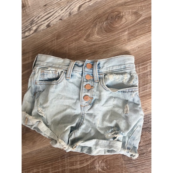 Old Navy Girls Light Wash Distressed Button Fly Denim Shorts Size 10 - Picture 2 of 6